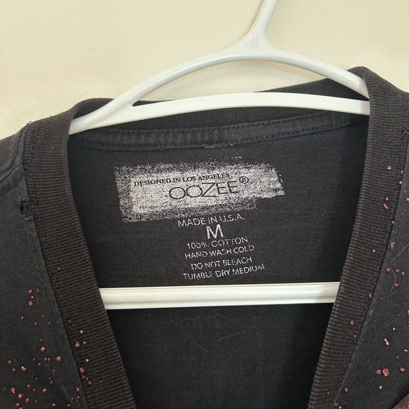 Black Short Sleeve Tee with Artistic Graphic - Picture 3 of 5